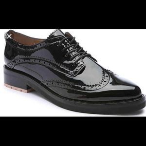 MARUSHKA women’s black oxfords